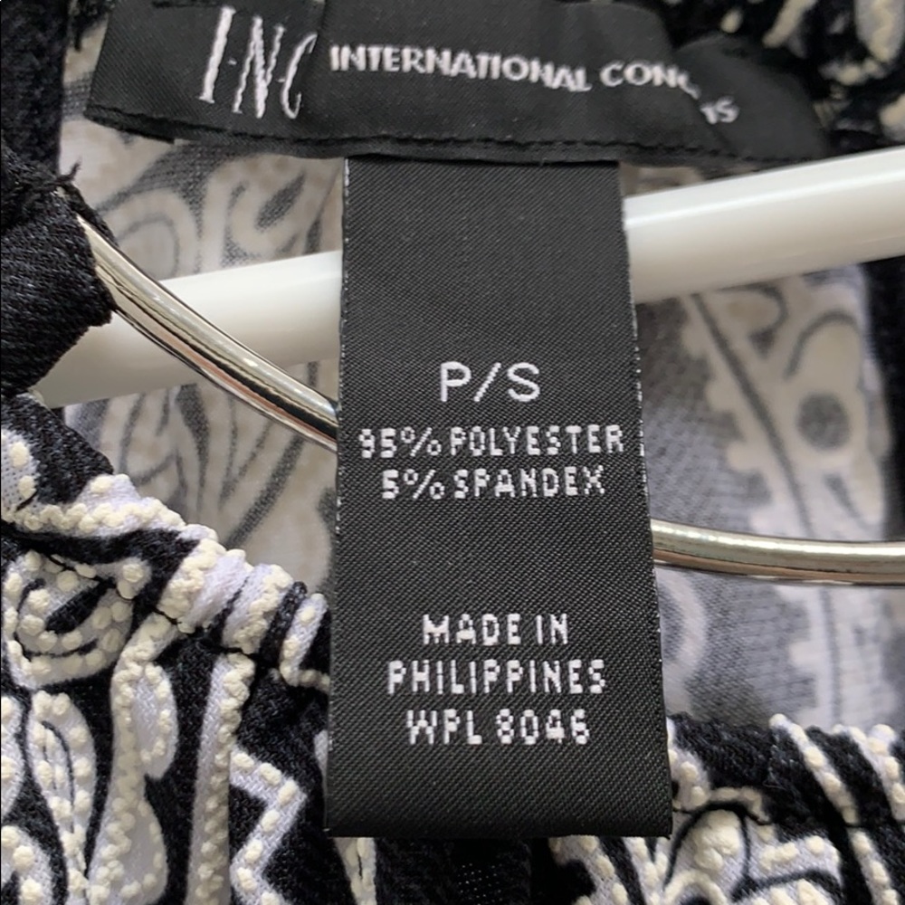 INC top, P/S - Picture 6 of 8
